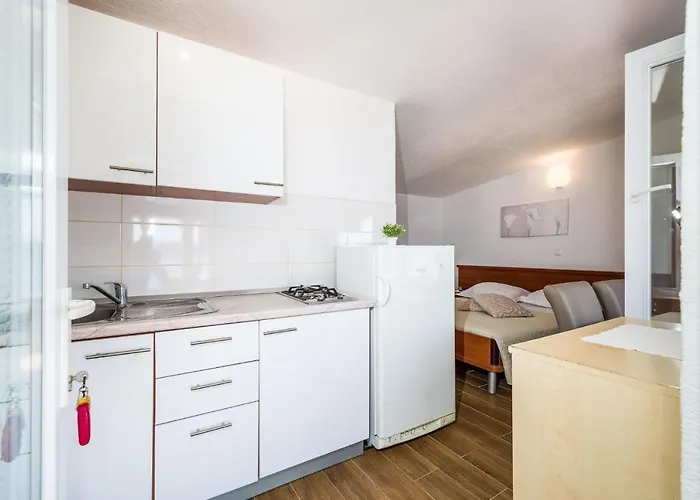 Lavdara 435b Apartman